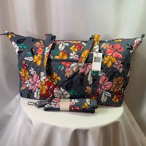 Vera Bradley Deluxe Travel Tote! NWT